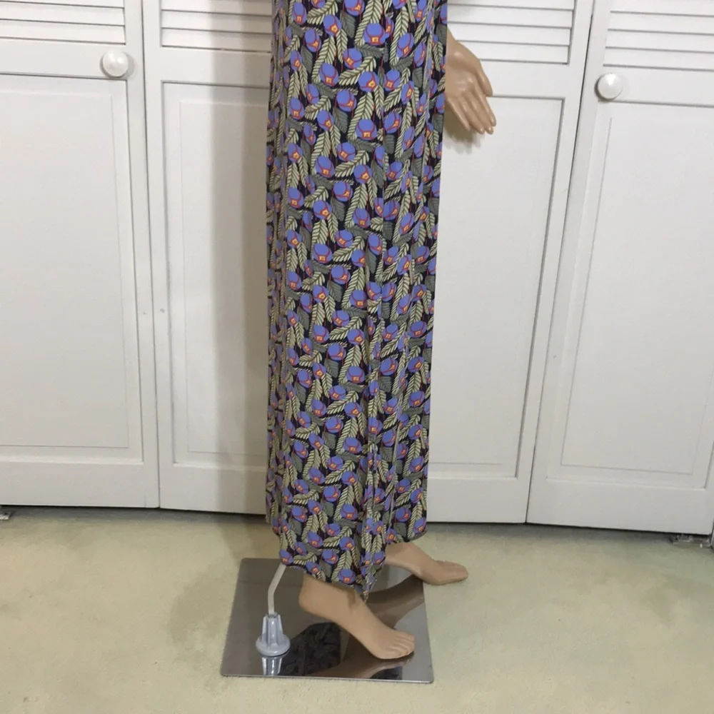 Flax Sleeveless Maxi Dress in Purple and Green Floral Print - Picture 8 of 13